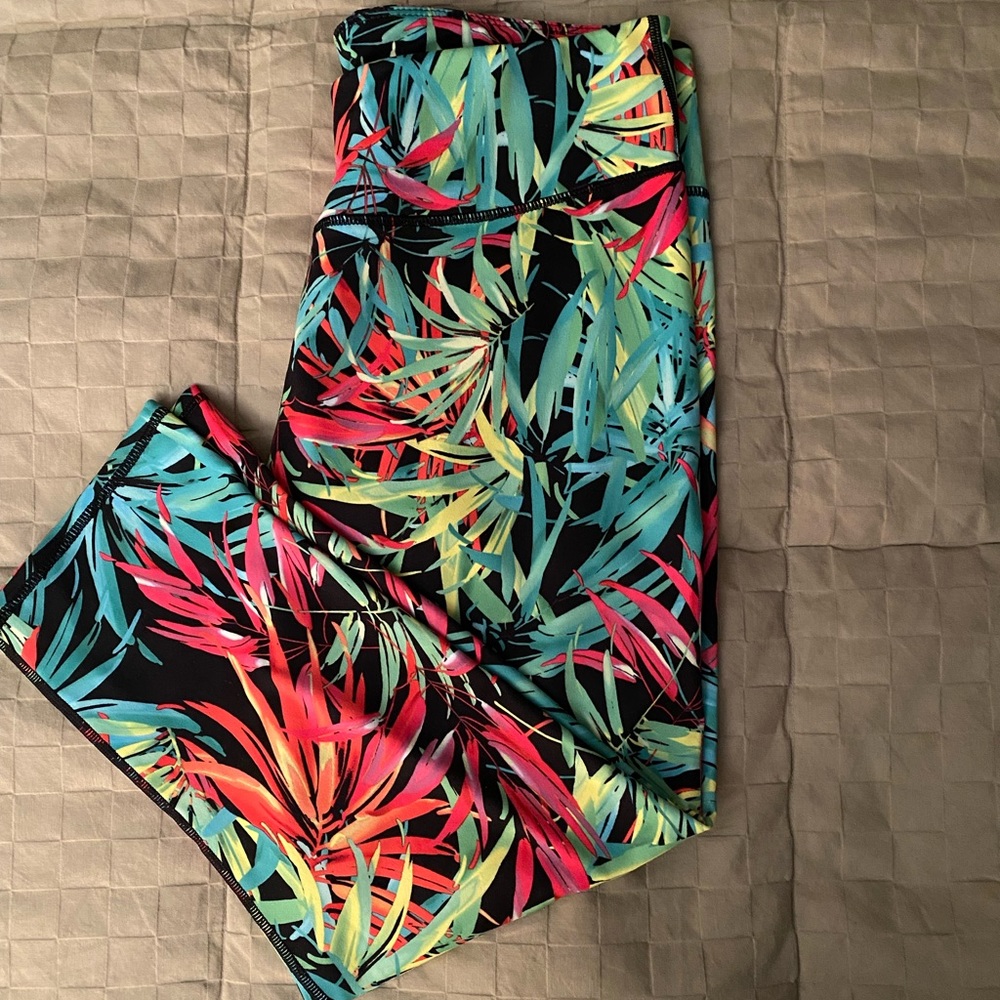Fabletics Cropped Legging - Tropical